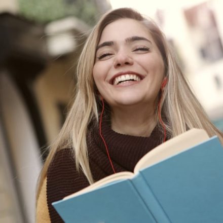 Bạn Thật Sự Là Ai?